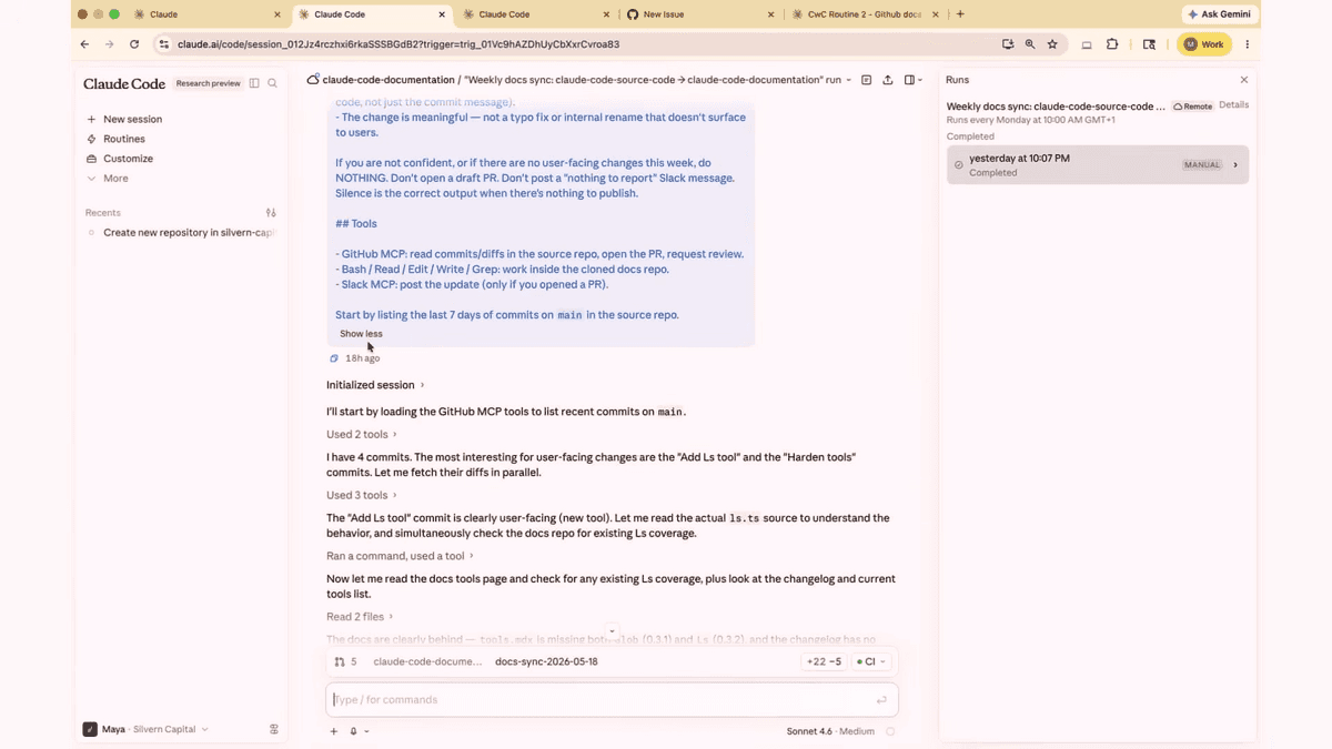 หน้าจอ Claude Code web console แสดง routine สำหรับอัปเดตเอกสารที่เชื่อมต่อกับ GitHub และ Slack พร้อมรอบการทำงานทุกวันจันทร์