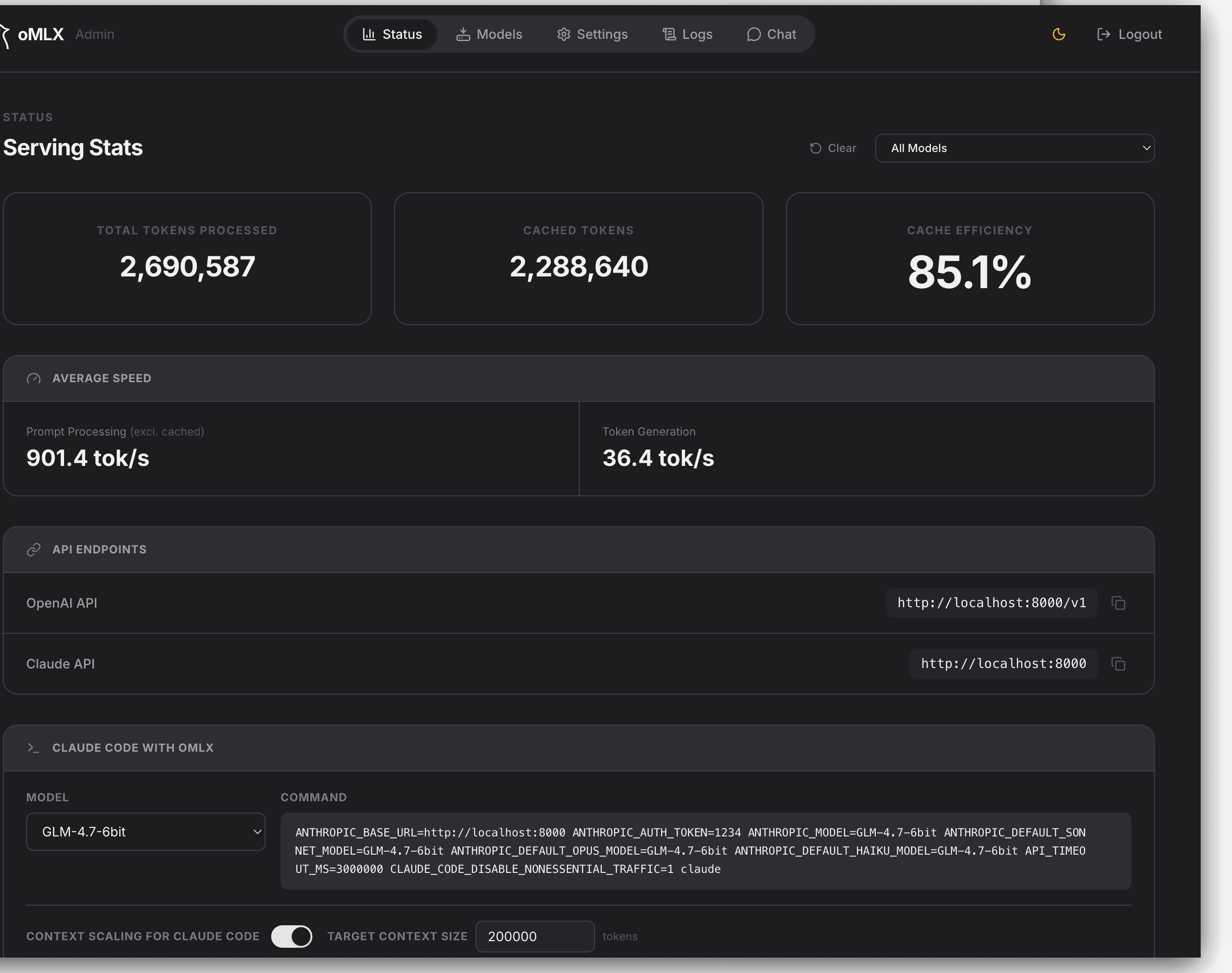 หน้า admin ของ oMLX แสดงสถานะเซิร์ฟเวอร์ ที่อยู่ API และช่องตั้งค่าสำหรับ Claude Code